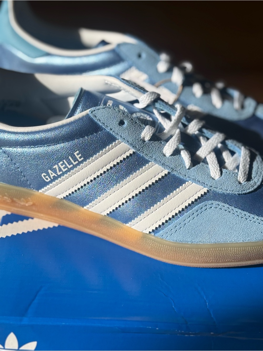 Adidas Gazelle Indoor W Women 7 Blue Metallic Gum Sole Sneakers JS1407 BNWT - Picture 2 of 10